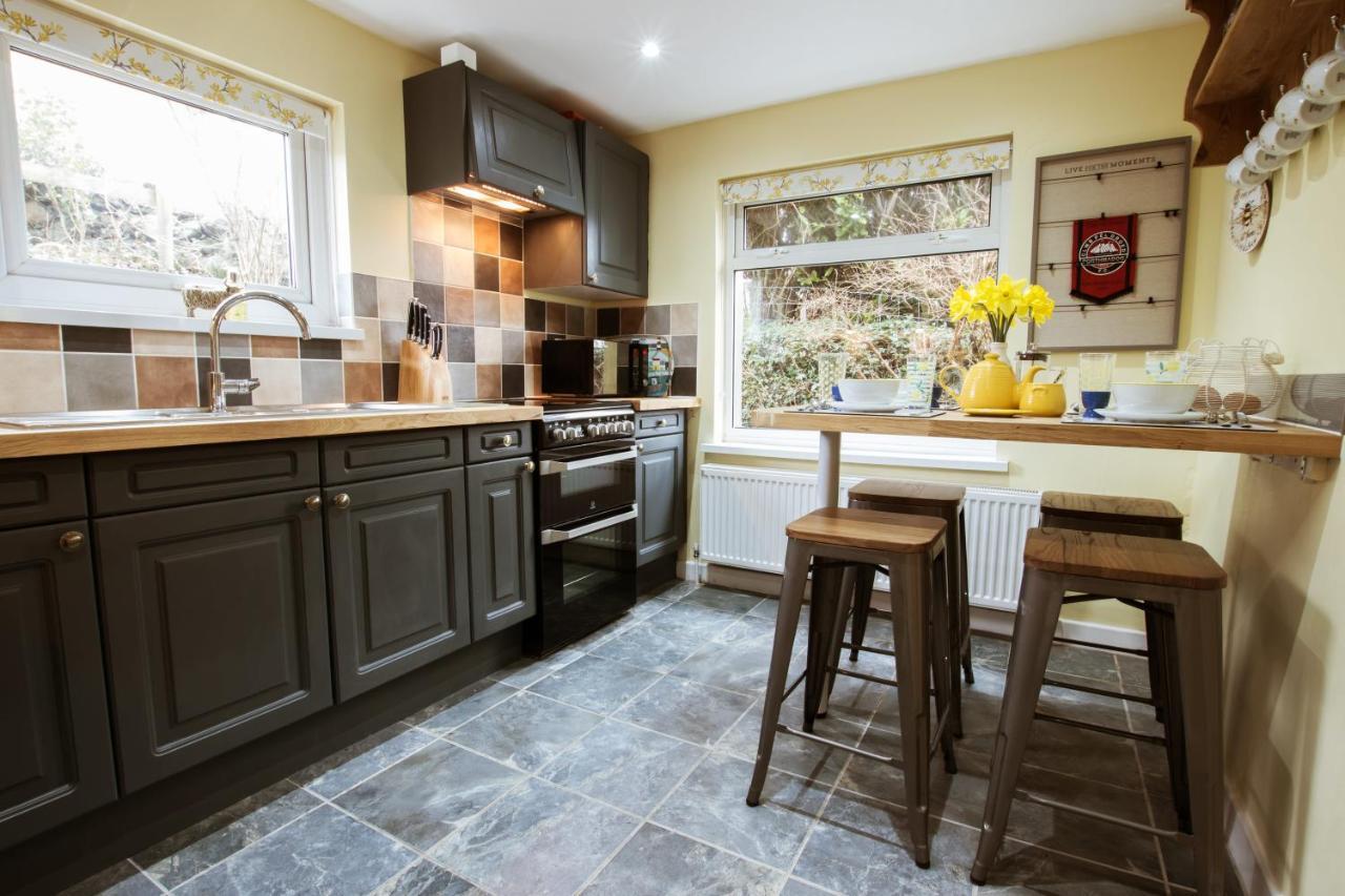 Cosy, Coastal Cottage In Snowdonia ฮาเลค ภายนอก รูปภาพ