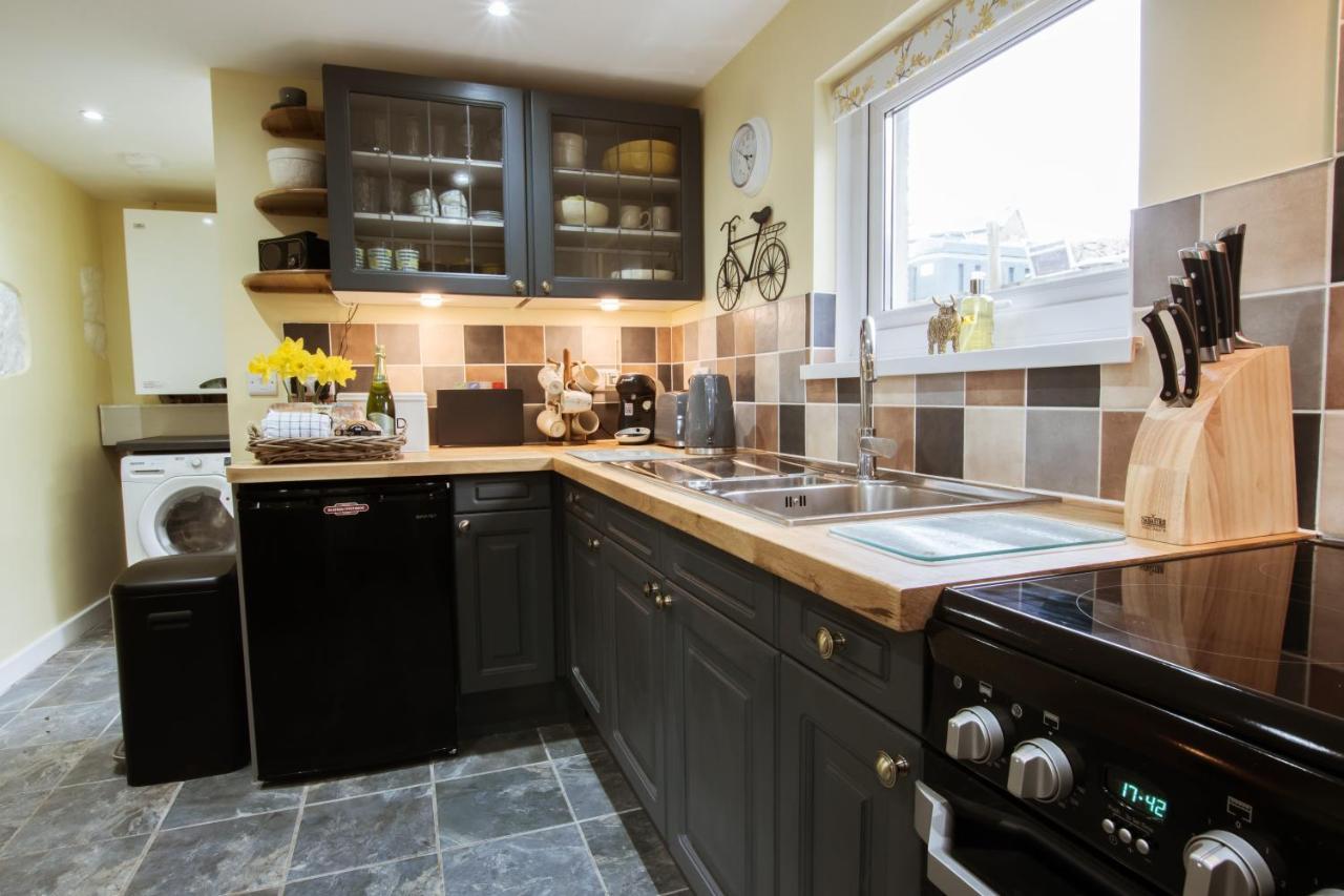 Cosy, Coastal Cottage In Snowdonia ฮาเลค ภายนอก รูปภาพ