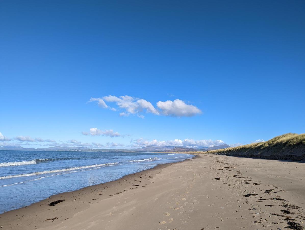 Cosy, Coastal Cottage In Snowdonia ฮาเลค ภายนอก รูปภาพ