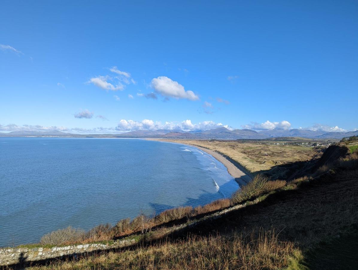 Cosy, Coastal Cottage In Snowdonia ฮาเลค ภายนอก รูปภาพ